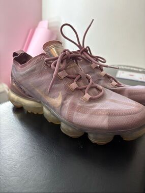Nike Women's VaporMax Sneakers in Mauve with Rose Gold Swoosh
